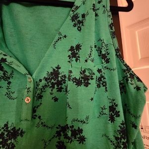 Liz Claiborne green tank